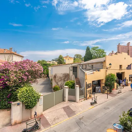 Prime Location - Place Des Lices - Maison Lérins * Saint-Tropez
